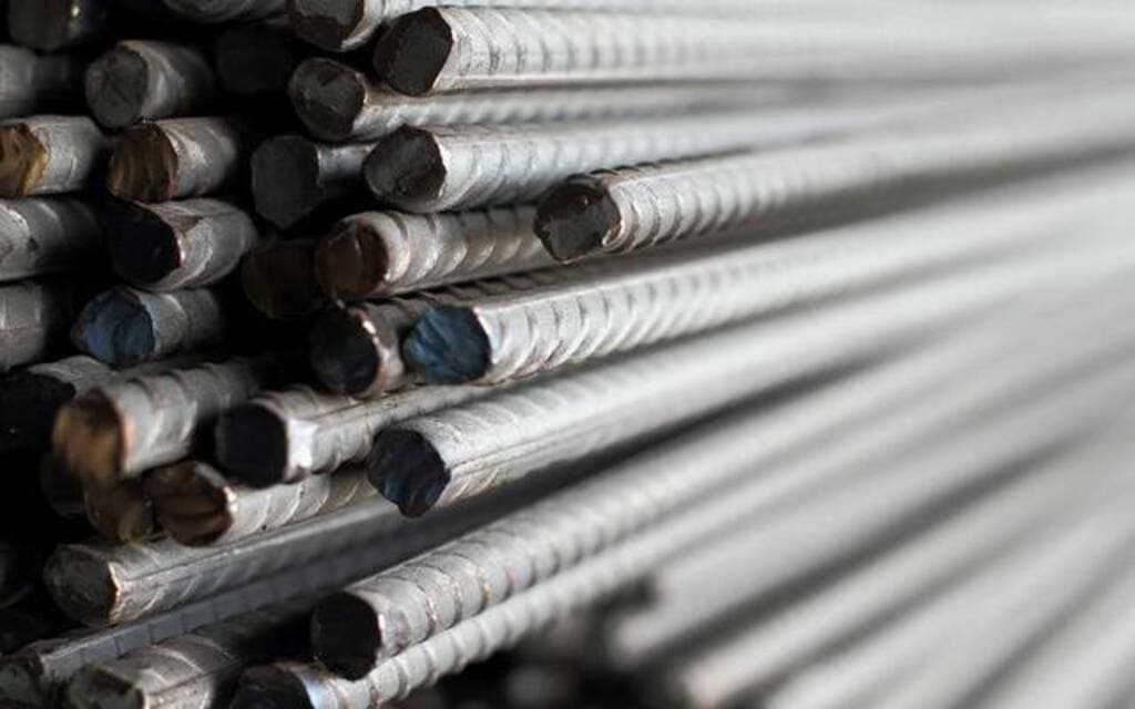 تراجع أسعار الحديد الاستثماري والأسمنت وارتفاع حديد عز في الأسواق